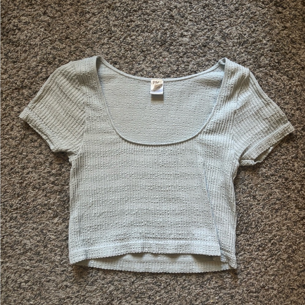 Women's Light Blue Top